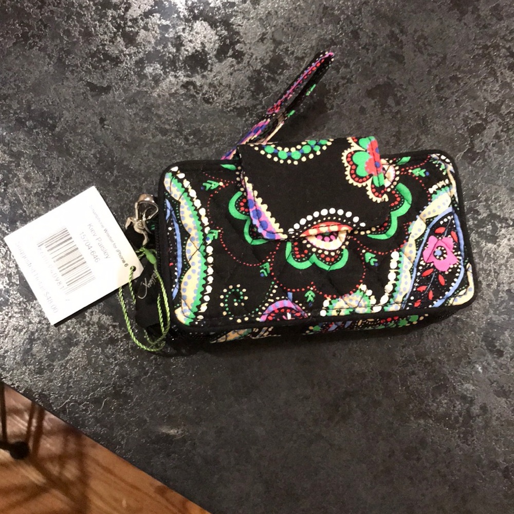 Vera Bradley Kiev Paisley smartphone wristlet.